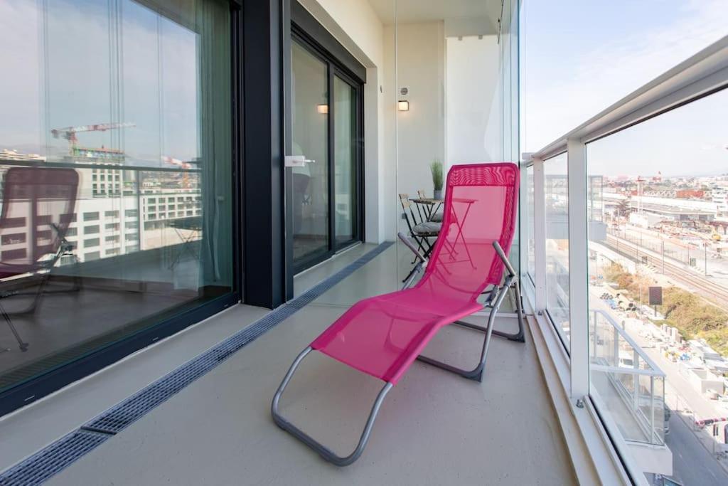 L17 Arenas Suite 3 Balconies 5Mins To The Sea Nice Luaran gambar